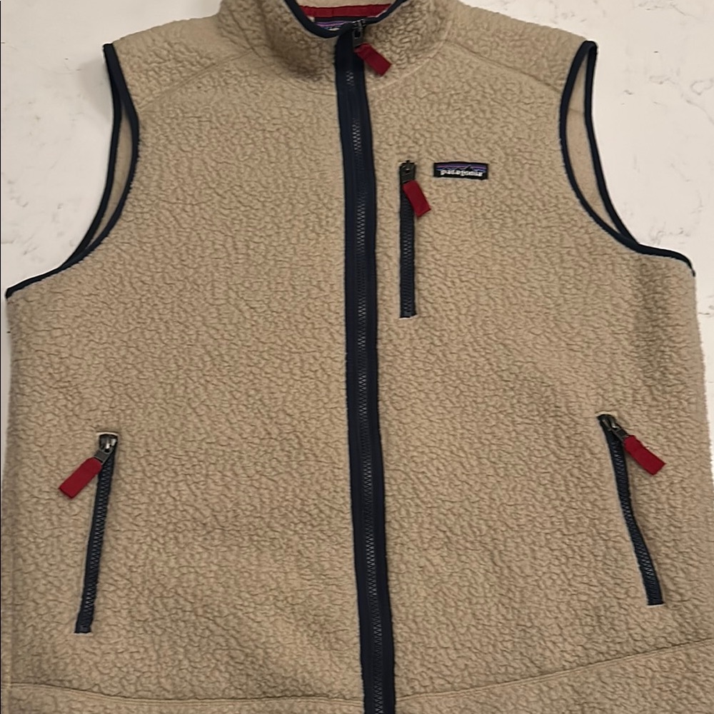 Patagonia Beige Fleece Vest with Navy Accents